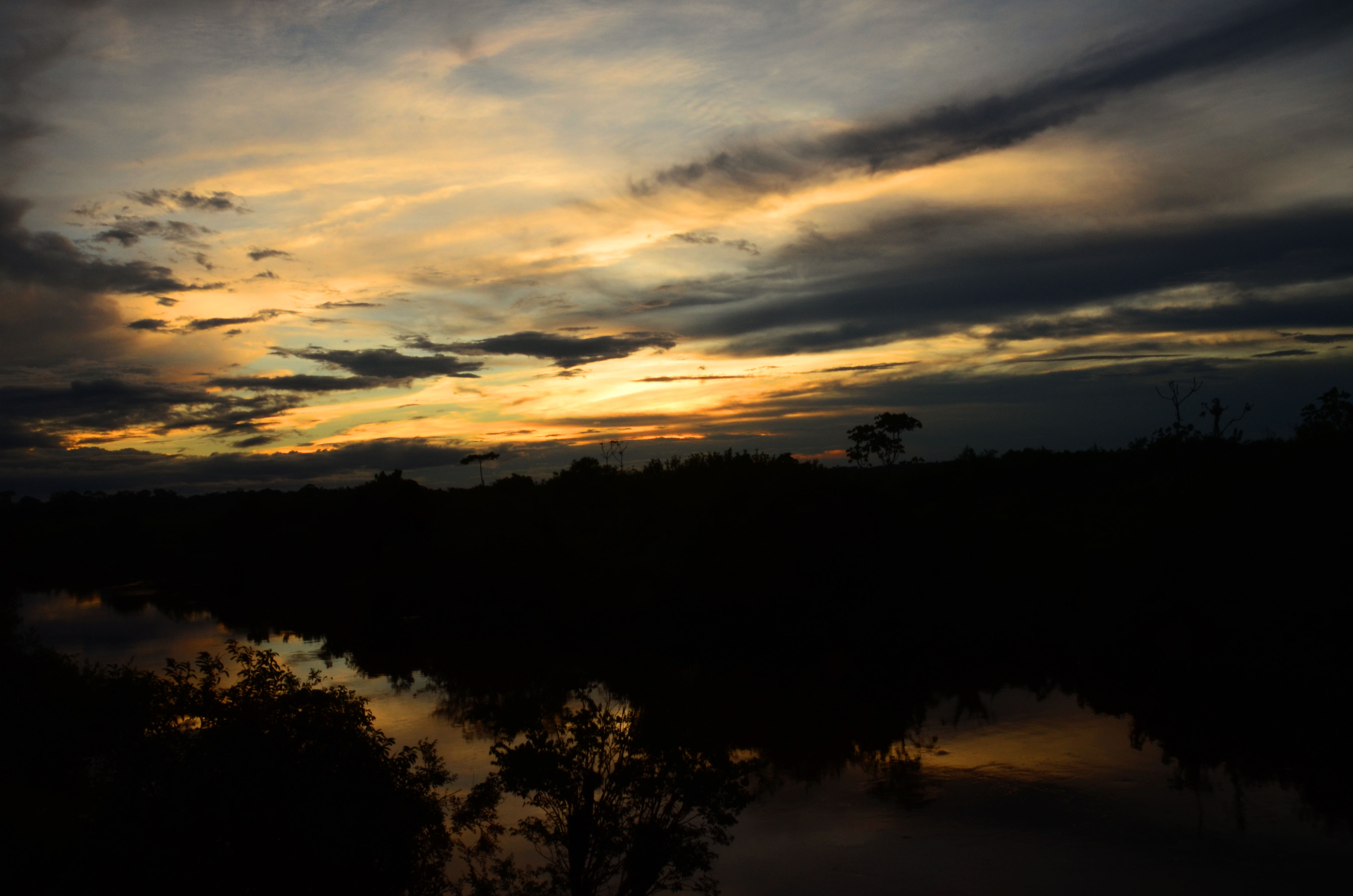 1-atardecer-sobre-en-los-llanos-de-moxos-beni